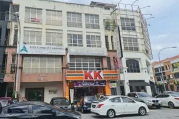 Jalan Kenari, Bandar Puchong Jaya