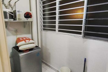 La Thea Residences @ 16 Sierra