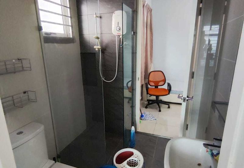 La Thea Residences @ 16 Sierra