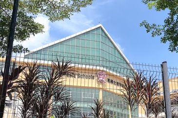 La Thea Residences @ 16 Sierra