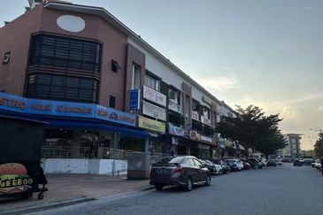 Bandar Tun Hussein Onn