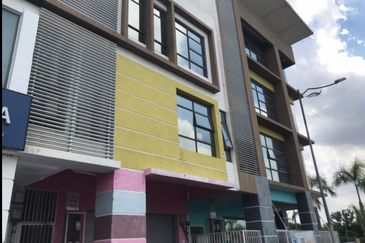 Bandar Tun Hussein Onn