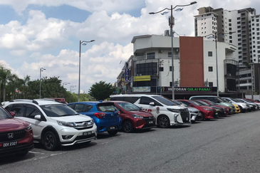 Bandar Tun Hussein Onn