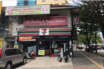 Commercial 2 Storey Corner Shoplot @ Brickfields KL for Sale