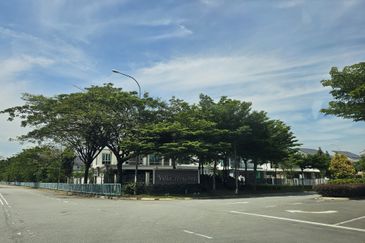 Villa Heights @ Equine Park