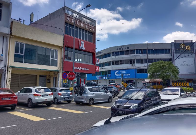 2.5 storey shop lots Batu 11 Cheras for sale