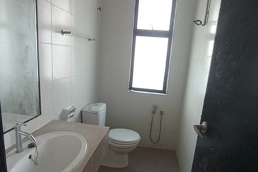 Bandar Tun Hussein Onn