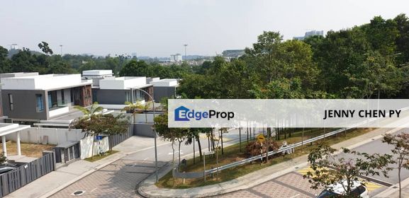 3 Storey Bungalow (corner unit) Twin Palm Sungai Long for sale, Selangor, Kajang