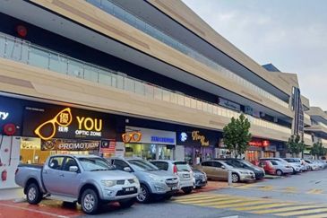 Ecohill Walk Mall, Setia Ecohill