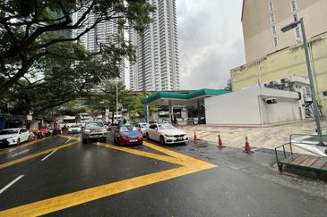5 Stories Shop Lot @ Jalan Tun Sambanthan, Brickfields KL for sale