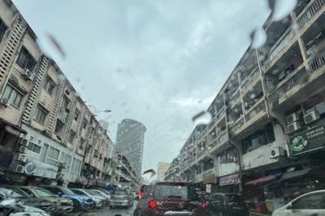 5 Stories Shop Lot @ Jalan Tun Sambanthan, Brickfields KL for sale
