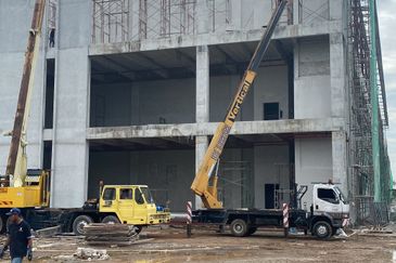 Kawasan Perindustrian Olak Lempit