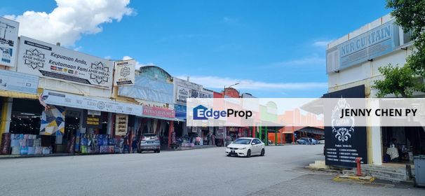 Commercial shop lot for sell @ Nilai 3 wholesale center, Negeri Sembilan, Nilai