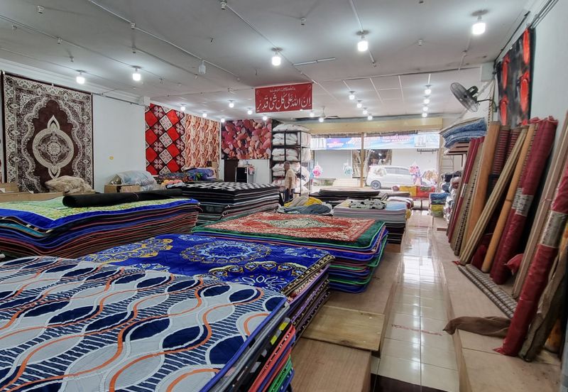 Commercial shop lot for sell @ Nilai 3 wholesale center