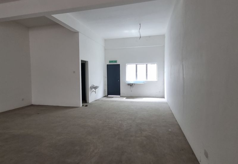 Double storey commercial shop @ Kawasan Perindustrian Nilai 3 for sale