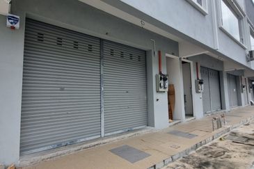 2 storey Corner shop @ Kawasan Perniagaan Wira Nilai 3 for sale
