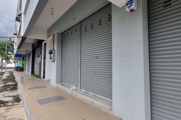 2 storey Corner shop @ Kawasan Perniagaan Wira Nilai 3 for sale