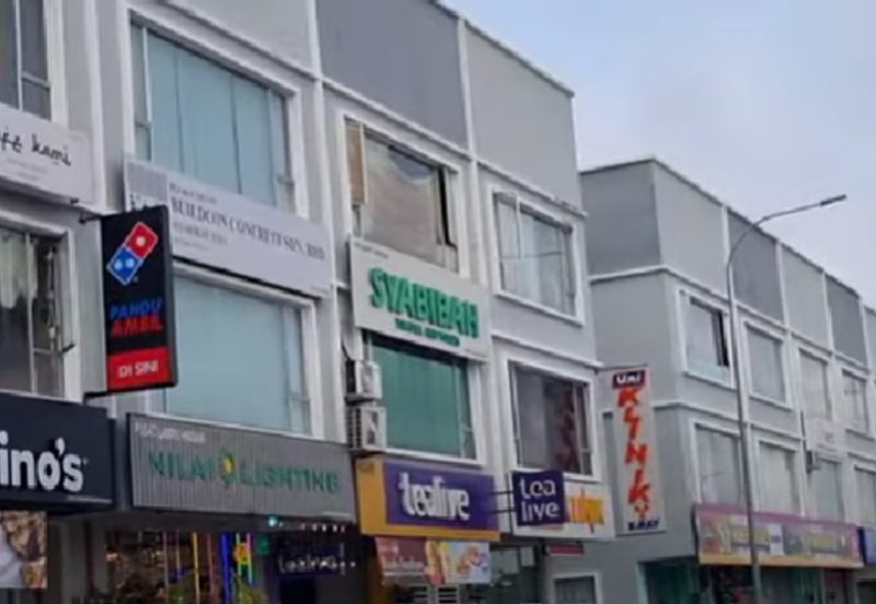 2 storey Corner shop @ Kawasan Perniagaan Wira Nilai 3 for sale