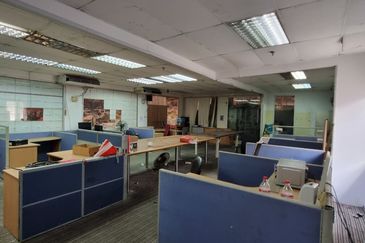 Large detached factory@ Nilai 3 negeri sembilan for rent