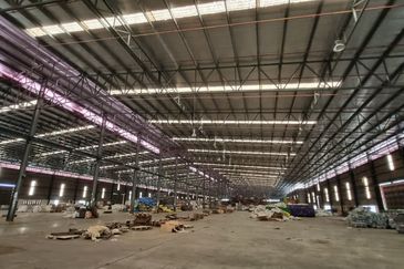 Large detached factory@ Nilai 3 negeri sembilan for rent