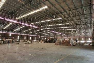 Large detached factory@ Nilai 3 negeri sembilan for rent