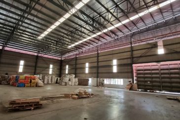Large detached factory@ Nilai 3 negeri sembilan for rent