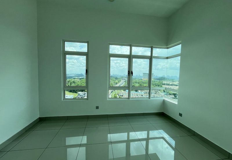 La Thea Residences @ 16 Sierra