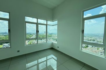 La Thea Residences @ 16 Sierra