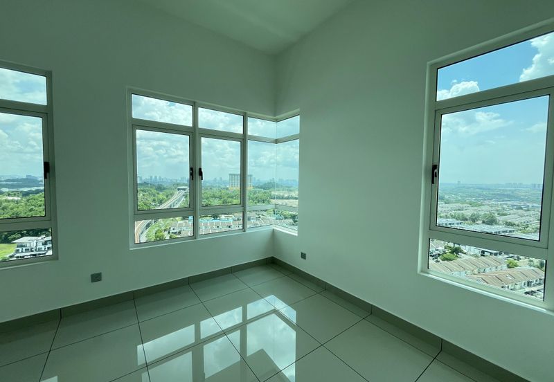 La Thea Residences @ 16 Sierra