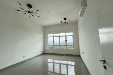 La Thea Residences @ 16 Sierra