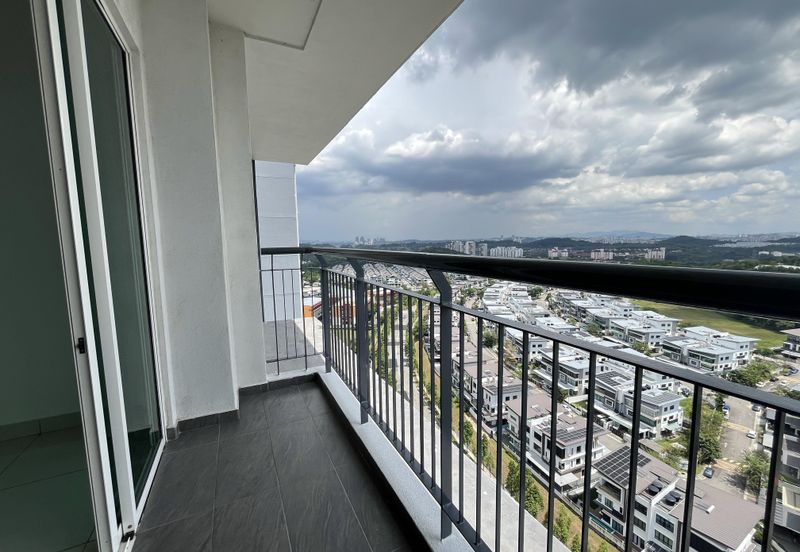 La Thea Residences @ 16 Sierra