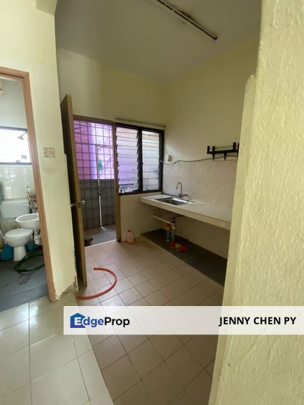 Cheap and Nice 2 Storey Terrace House @ Puncak Jalil Seri Kembangan For Sale, Selangor, Seri Kembangan