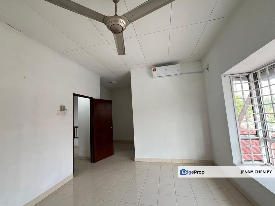 Nice 2 storey terrace house @ Taman Prima Tropika Seri Kembangan For Rent, Selangor, Seri Kembangan