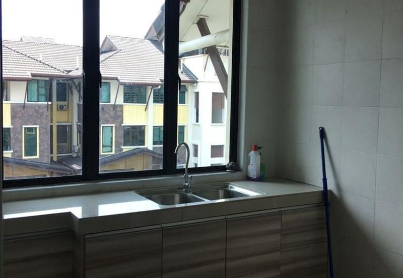 Avenue 2, Lake Valley