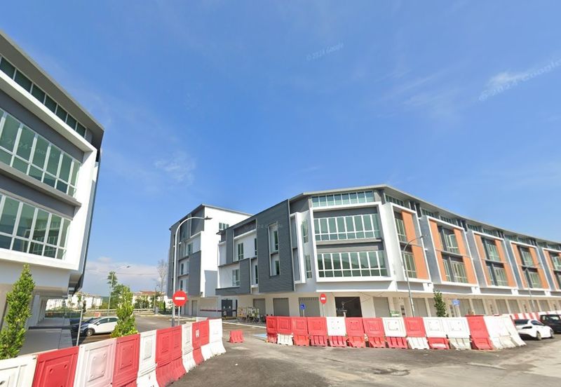 Avenue 3 @Medan Puteri