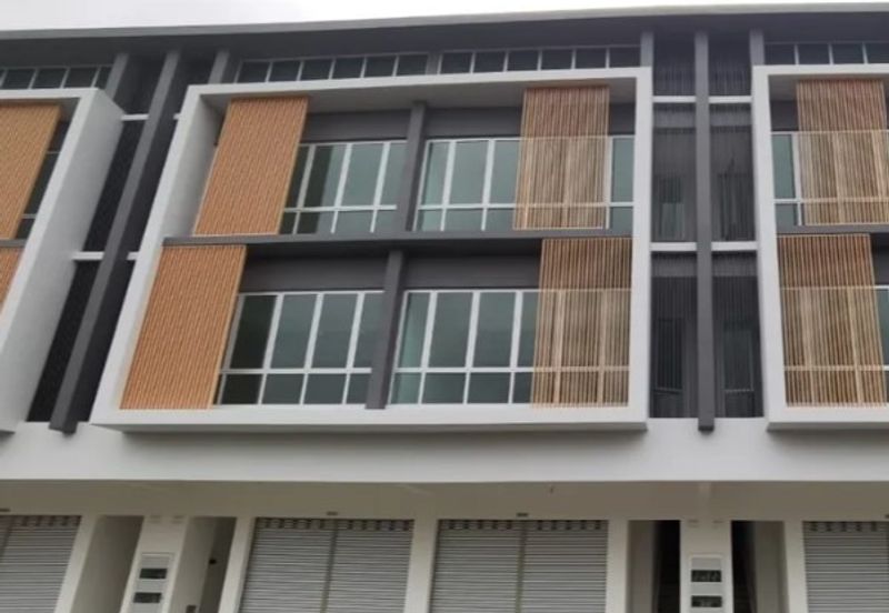 Avenue 3 @Medan Puteri