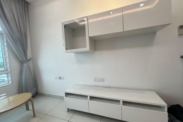 La Thea Residences @ 16 Sierra