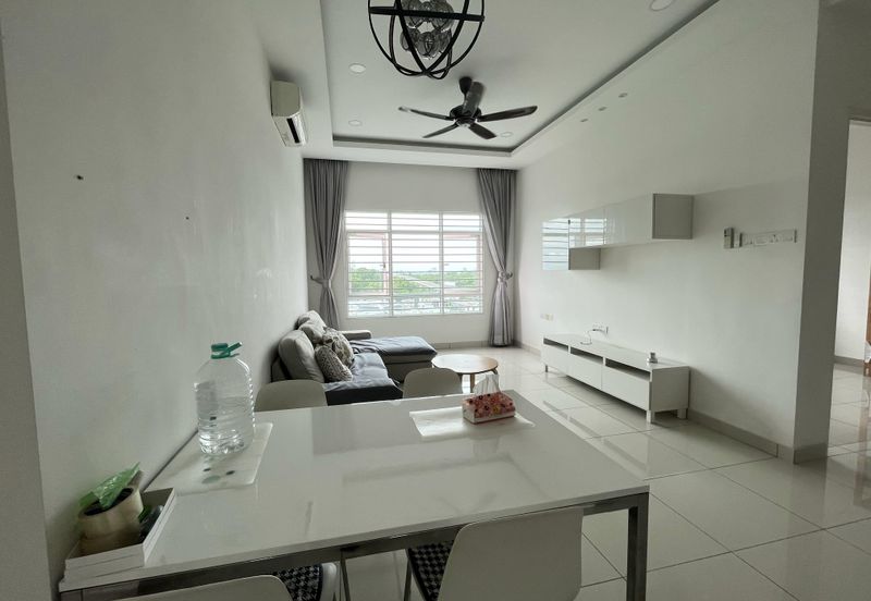 La Thea Residences @ 16 Sierra