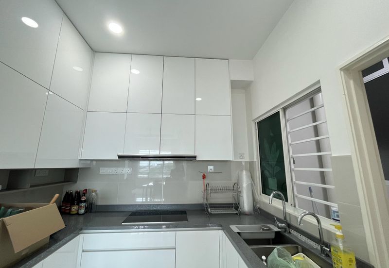 La Thea Residences @ 16 Sierra