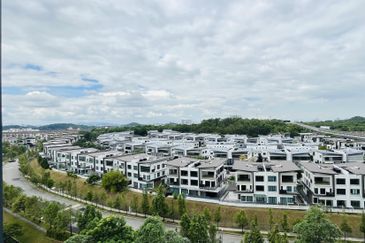 La Thea Residences @ 16 Sierra