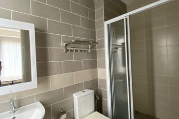 Parkfield Residences, Tropicana Heights