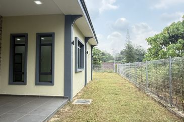 College Heights Garden Resort