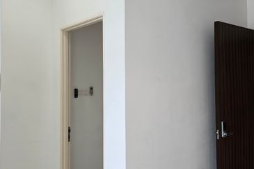 La Thea Residences @ 16 Sierra