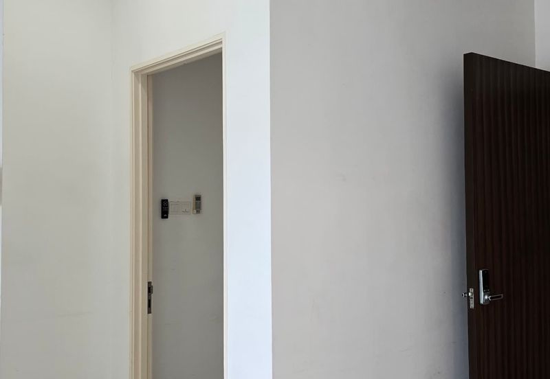 La Thea Residences @ 16 Sierra