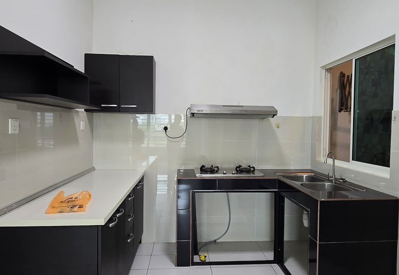 La Thea Residences @ 16 Sierra