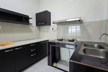 La Thea Residences @ 16 Sierra