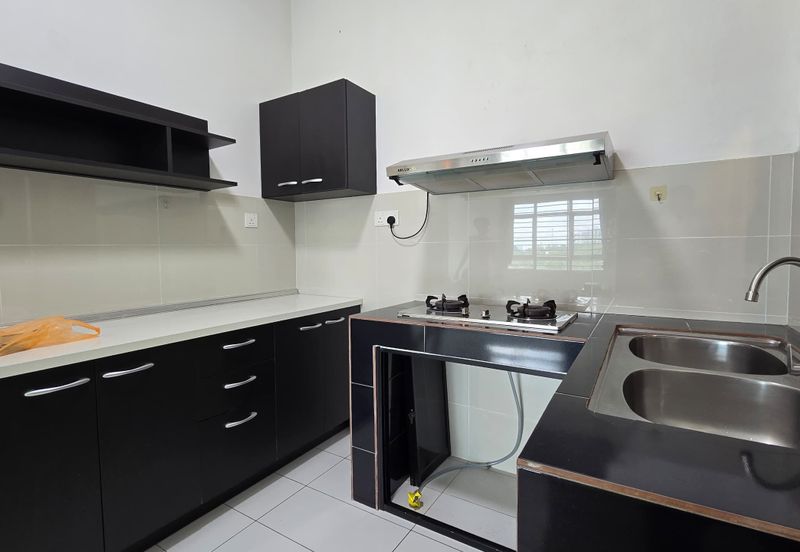 La Thea Residences @ 16 Sierra