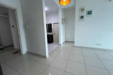 La Thea Residences @ 16 Sierra