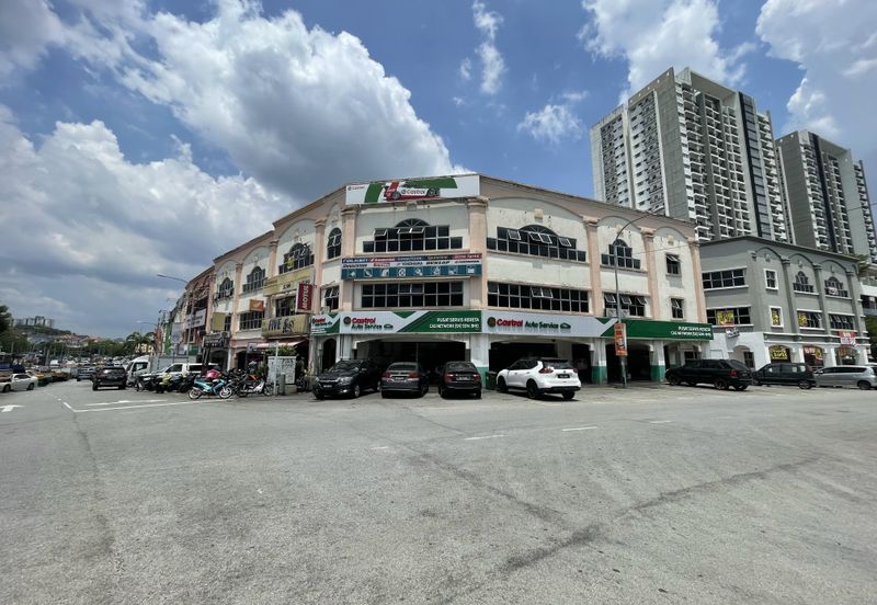 Pusat Perdagangan Seri Kembangan