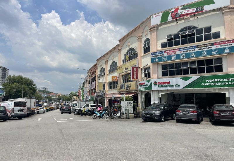 Pusat Perdagangan Seri Kembangan